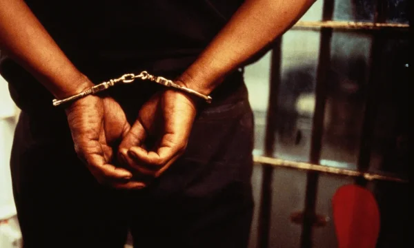 Muhanga , Southern province: Police forces are searching for a young man who violated a 17 years-old girl during 24 hours in locked house.