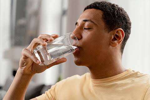 HEALTH: They include to help the brain to function well.The reasons why we need to drink water in the morning.