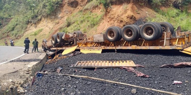 Truck accident in Nyamasheke claims driver’s life